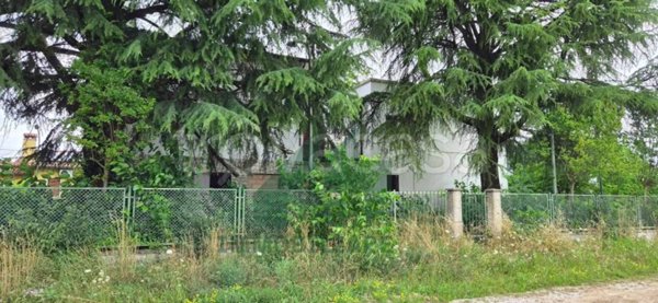 terreno in vendita a Paese