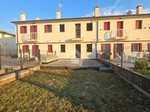casa indipendente in vendita a Paese in zona Postioma
