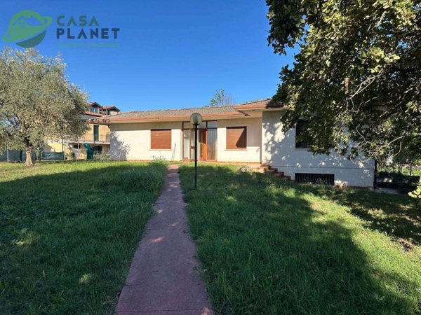 casa indipendente in vendita a Paese in zona Padernello