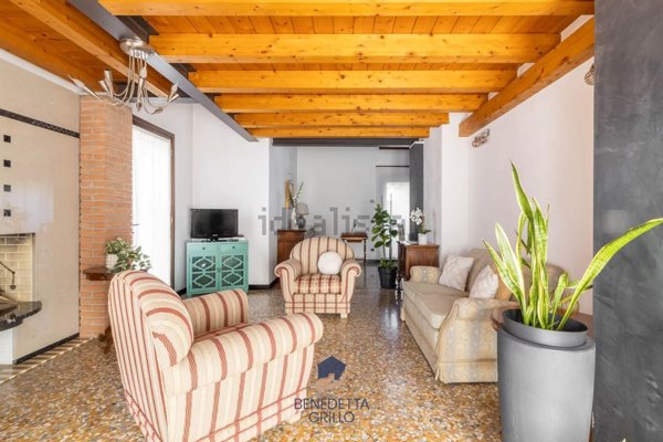 casa indipendente in vendita a Paese