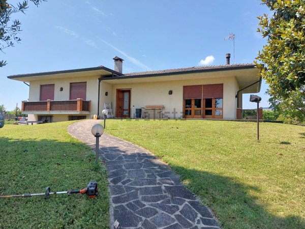 casa indipendente in vendita a Pederobba