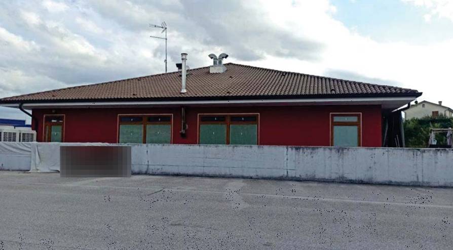 negozio in vendita a Pederobba