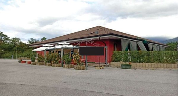 negozio in vendita a Pederobba