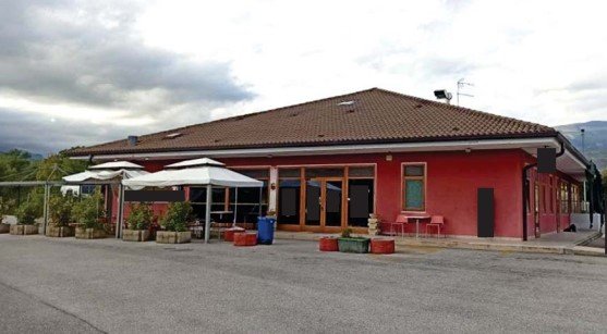 negozio in vendita a Pederobba