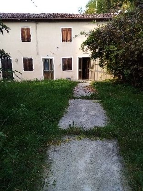 pentavano in vendita a Pederobba