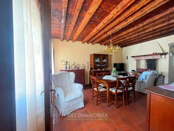 casale in vendita a Pederobba in zona Curogna