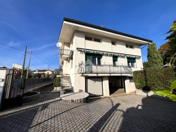 casa indipendente in vendita a Pederobba in zona Covolo