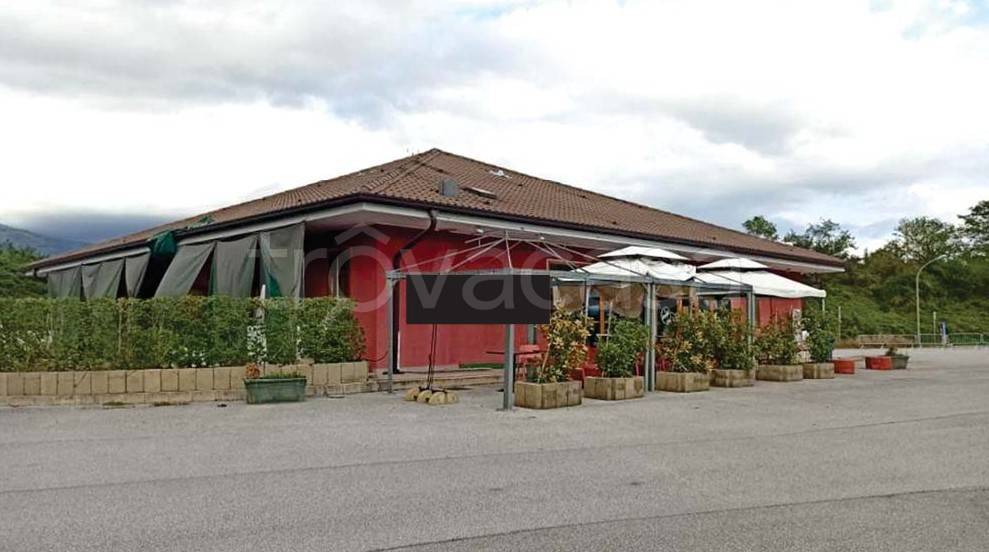 negozio in vendita a Pederobba