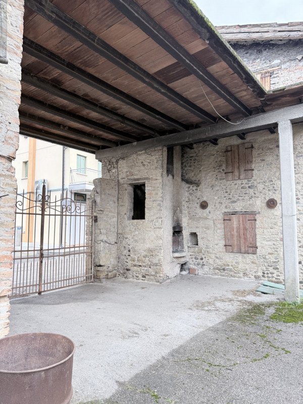 negozio in vendita a Pederobba