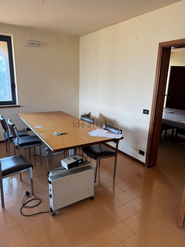 ufficio in vendita a Pederobba