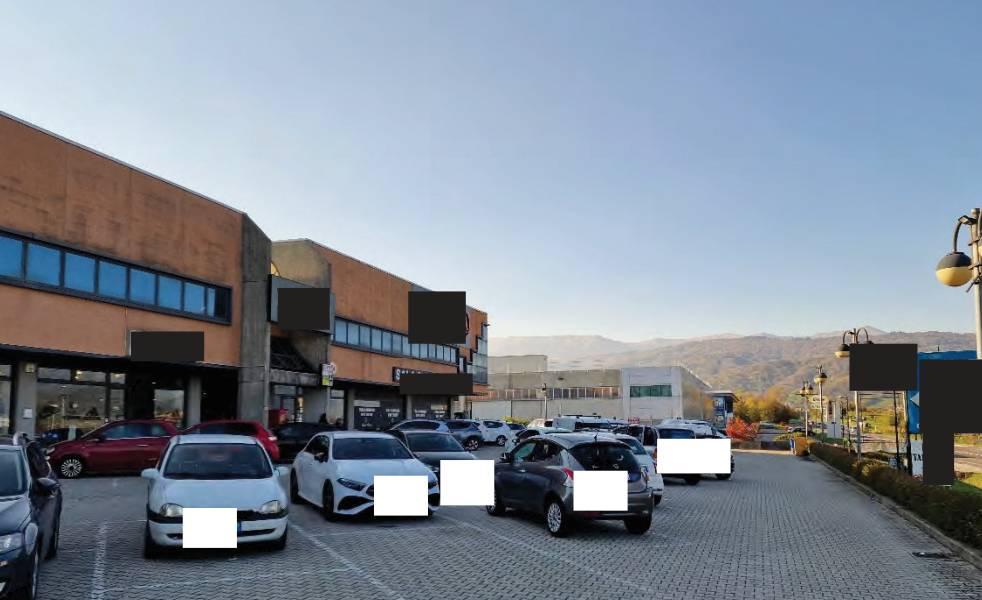 locale di sgombero in vendita a Pederobba