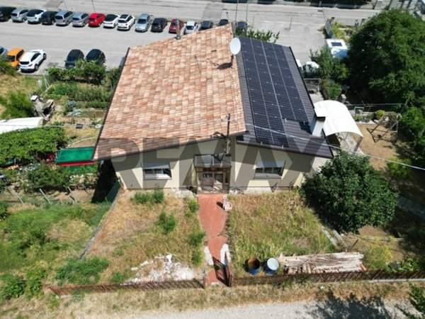appartamento in vendita a Pederobba in zona Curogna