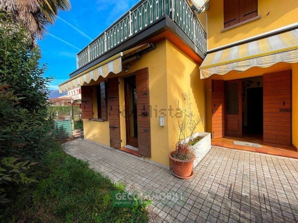 casa indipendente in vendita a Pederobba in zona Covolo