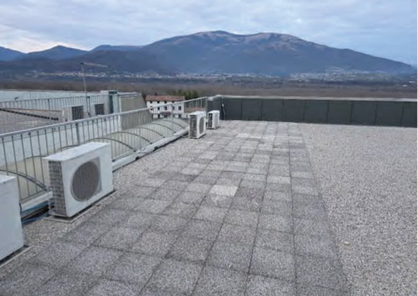 locale di sgombero in vendita a Pederobba in zona Curogna