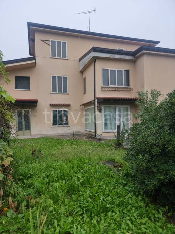 casa indipendente in vendita a Pieve di Soligo