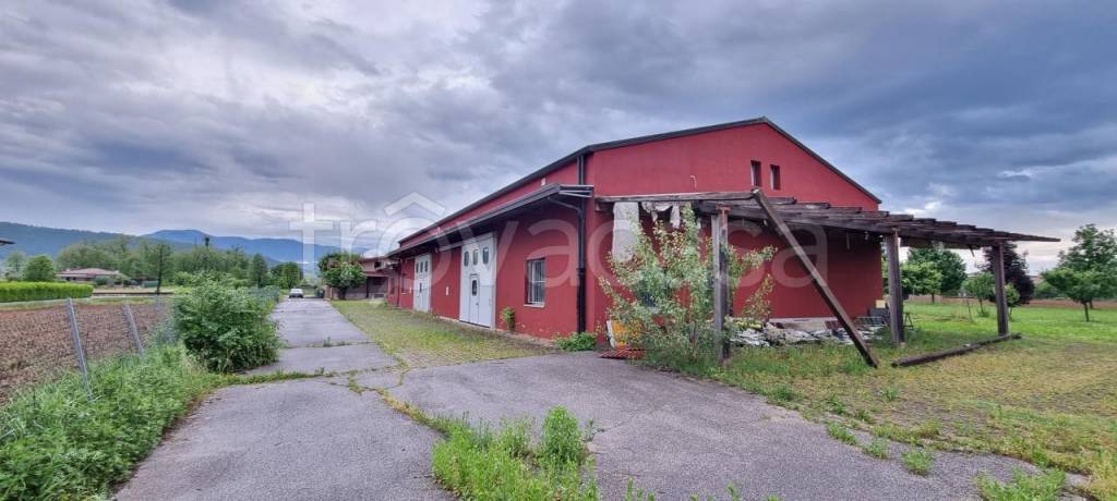negozio in vendita a Pieve di Soligo