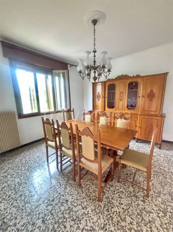 casa indipendente in vendita a Pieve di Soligo in zona Barbisano