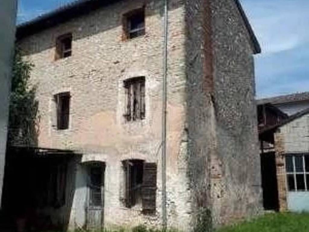 casa indipendente in vendita a Pieve di Soligo