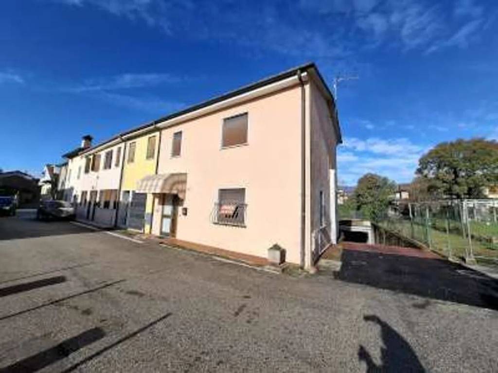 casa indipendente in vendita a Pieve di Soligo