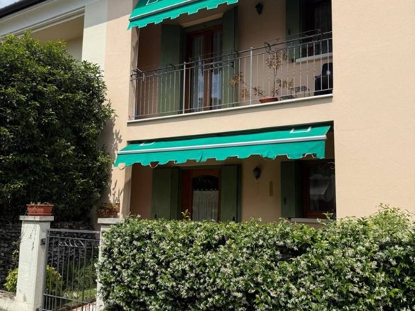 casa indipendente in vendita a Pieve di Soligo
