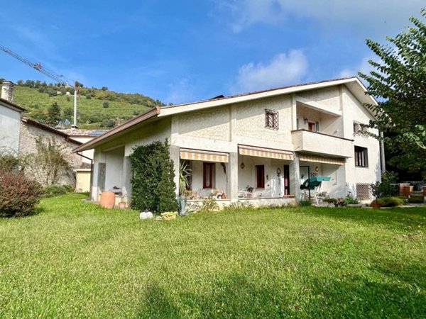 casa indipendente in vendita a Pieve di Soligo