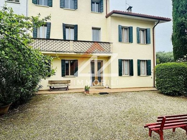 casa indipendente in vendita a Pieve di Soligo