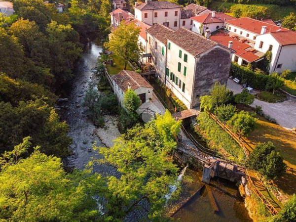 casa indipendente in vendita a Pieve di Soligo in zona Barbisano