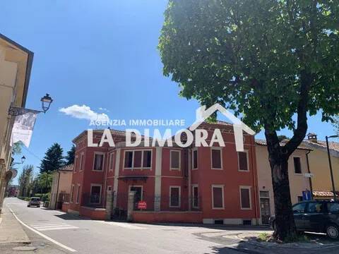 casa indipendente in vendita a Pieve di Soligo in zona Solighetto