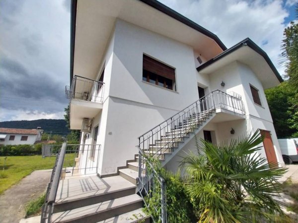 casa indipendente in vendita a Pieve di Soligo