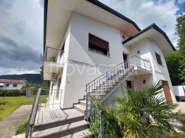 casa indipendente in vendita a Pieve di Soligo