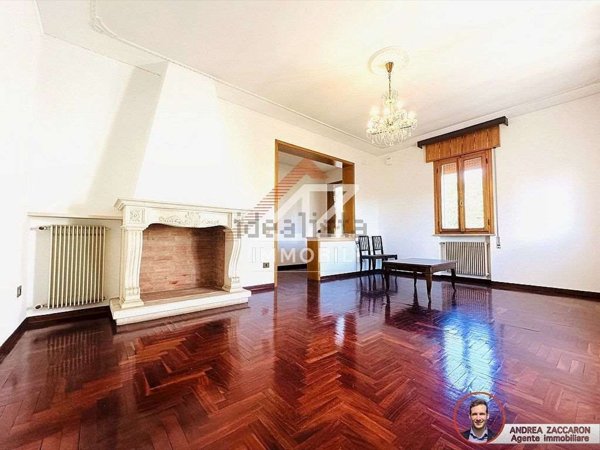 casa indipendente in vendita a Pieve di Soligo