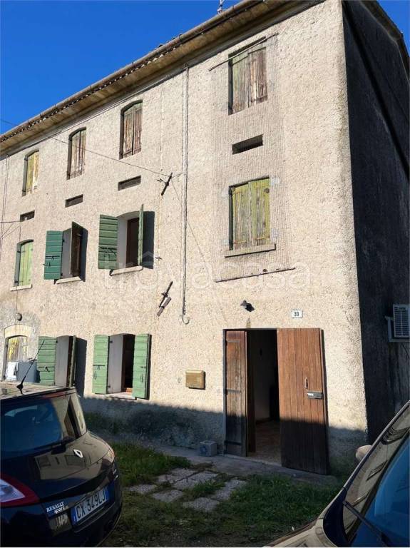 casa indipendente in vendita a Pieve di Soligo