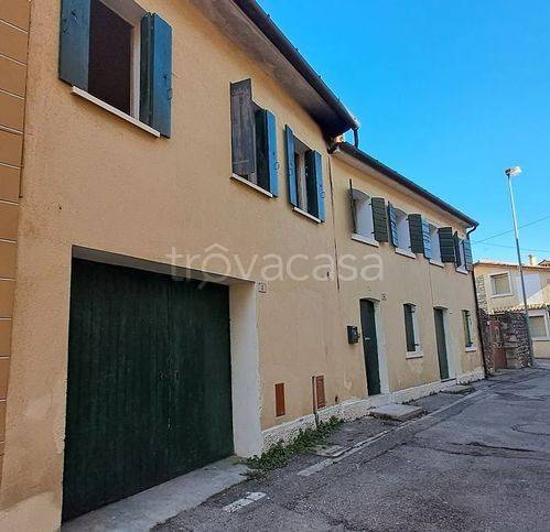 casa indipendente in vendita a Pieve di Soligo in zona Solighetto