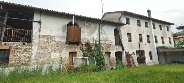 casale in vendita a Pieve di Soligo
