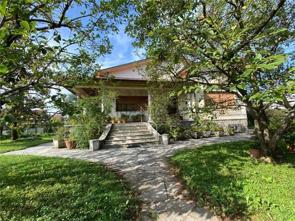 casa indipendente in vendita a Pieve di Soligo