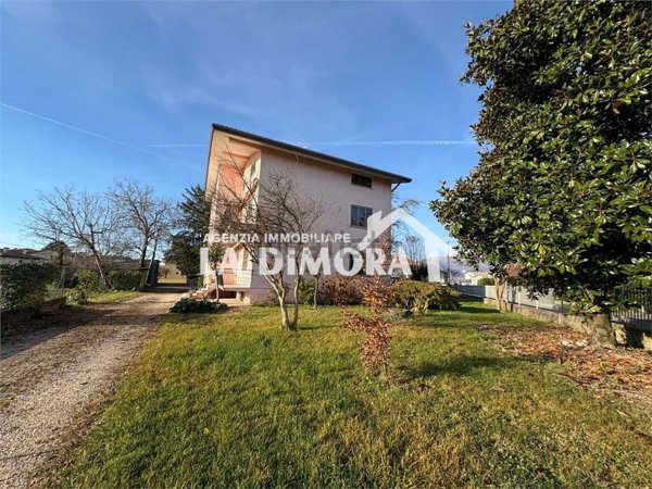 casa indipendente in vendita a Pieve di Soligo