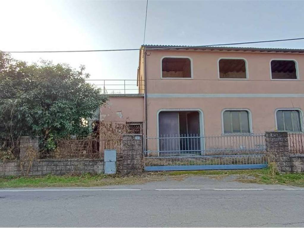 intera palazzina in vendita a Pieve di Soligo