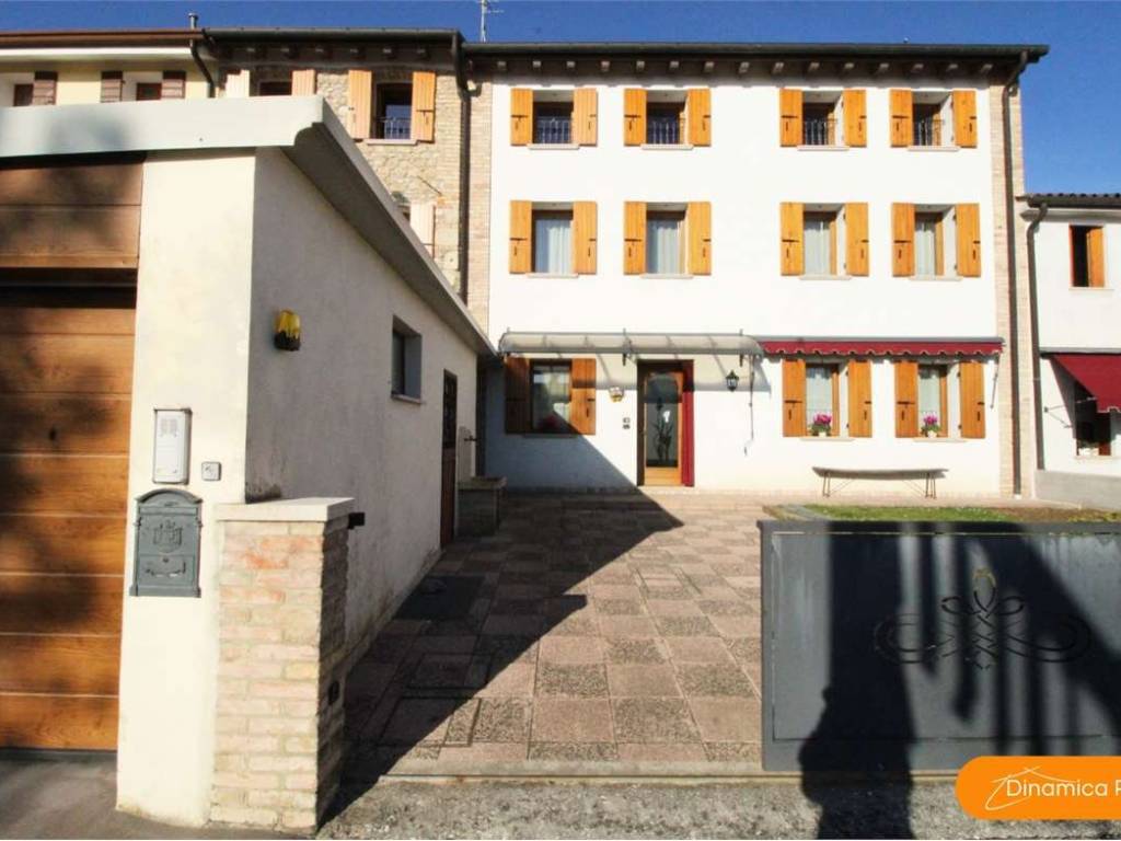 casa indipendente in vendita a Pieve di Soligo