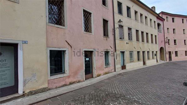 negozio in vendita a Pieve di Soligo