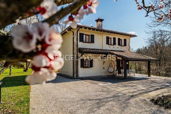 casa indipendente in vendita a Pieve di Soligo