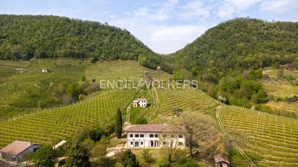 casale in vendita a Pieve di Soligo