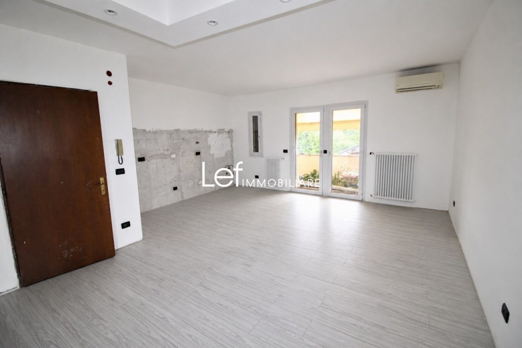 appartamento in vendita a Pieve di Soligo in zona Solighetto