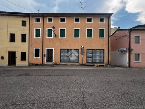 casa semindipendente in vendita a Pieve di Soligo in zona Solighetto