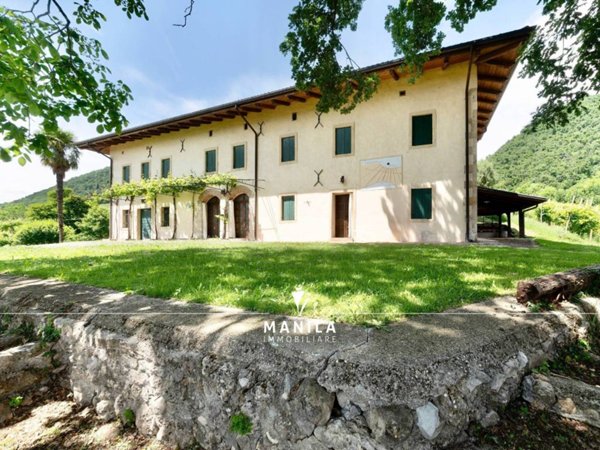 casa indipendente in vendita a Pieve di Soligo in zona Solighetto