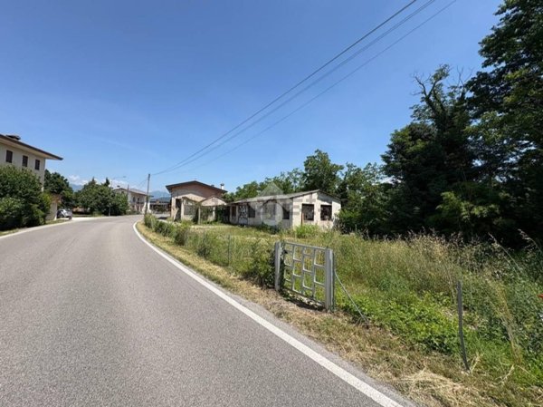 casa semindipendente in vendita a Pieve di Soligo in zona Solighetto