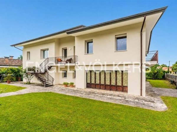 casa indipendente in vendita a Pieve di Soligo in zona Solighetto