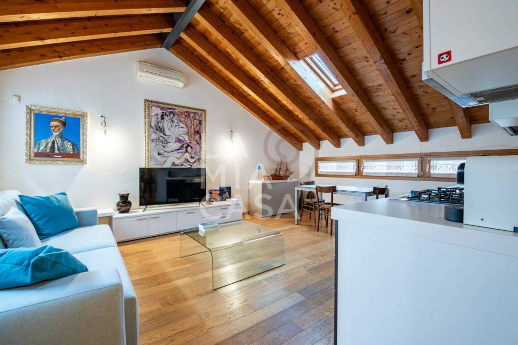 appartamento in vendita a Pieve di Soligo in zona Solighetto