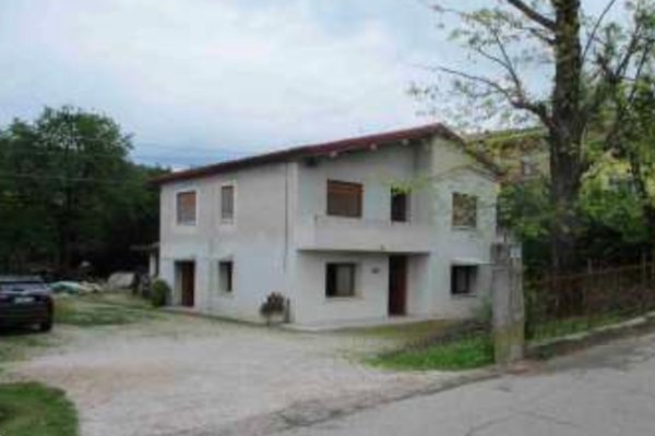 casa indipendente in vendita a Pieve di Soligo in zona Solighetto