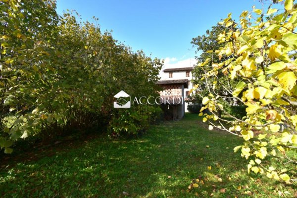 casa indipendente in vendita a Pieve di Soligo in zona Solighetto