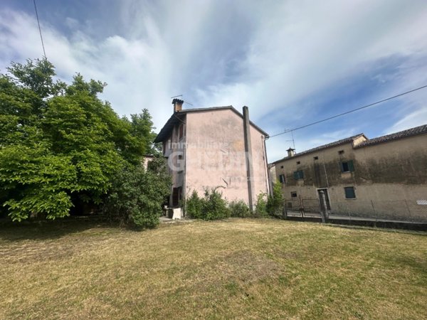 casa indipendente in vendita a Pieve di Soligo in zona Solighetto
